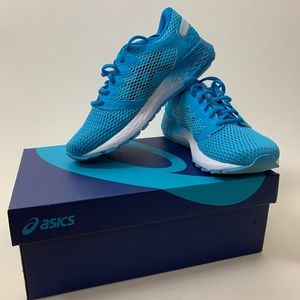 Women’s ASICS blue-turquoise-aquarium 7.5